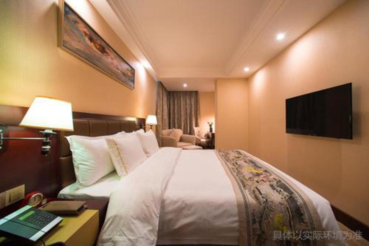 Guangzhou Jin Wan Li Business Hotel Exterior photo
