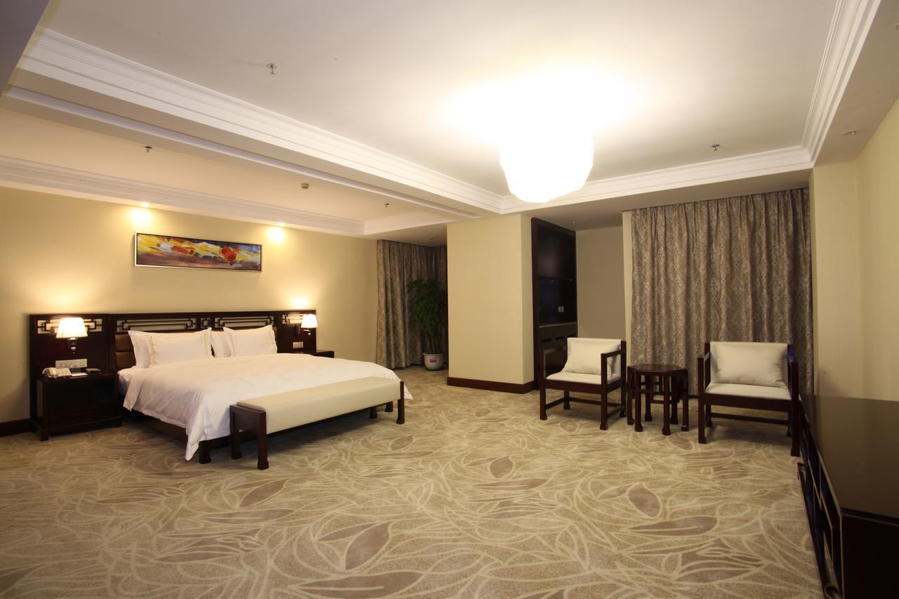 Guangzhou Jin Wan Li Business Hotel Exterior photo