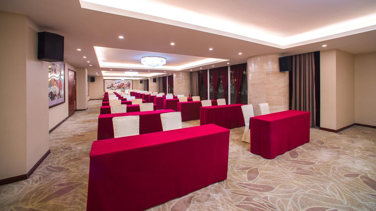 Guangzhou Jin Wan Li Business Hotel Exterior photo