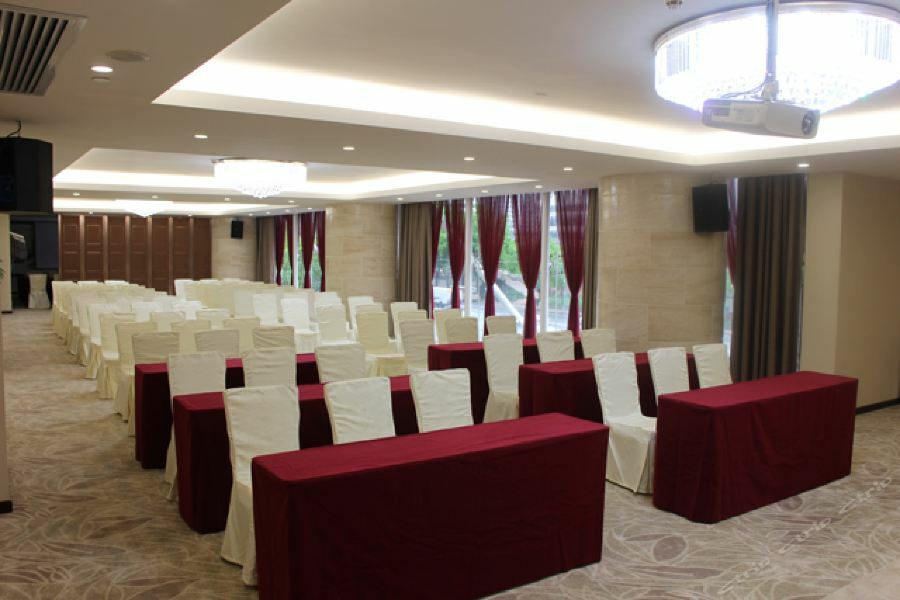 Guangzhou Jin Wan Li Business Hotel Exterior photo